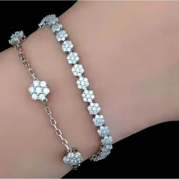 Certified 3.78CT Seven Stone Moissanite Luxury Flower Tennis Bracelet 4.5MM - Picture 9 of 13